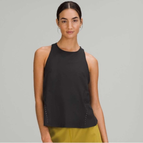 Lululemon Lightweight Stretch Running Tank Top in Black Size 6 - Picture 2 of 12